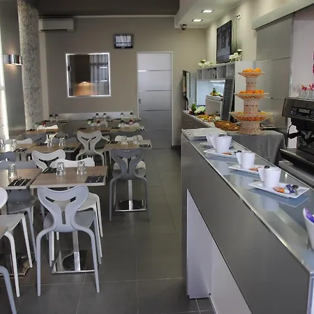 里维拉艾登宫殿酒店 公寓式酒店 戛纳