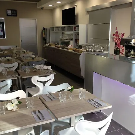 Riviera Eden Palace 2* Cannes